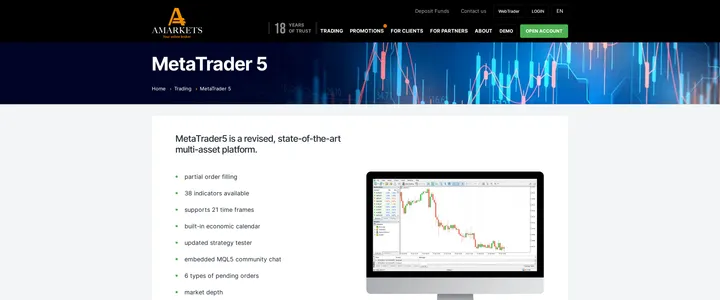 AMarkets MetaTrader 5 download page, listing a built-in economic calendar, embedded MQL5 community chat and six types of pending orders